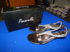 *Pavarella Size: 6 Pewter Shoes