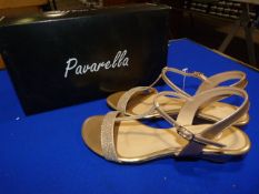*Pavarella Size: 5 Beige Shoes