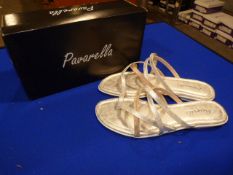 *Pavarella Size: 6 Silver/Pink Shoes