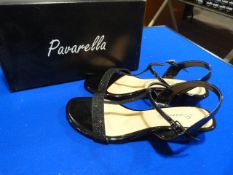 *Pavarella Size: 7 Black Shoes