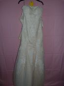 *Size: 8 Ivory Wedding Dress