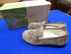 *Celiaruiz Size: 41 Grey Shoes