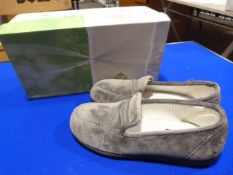 *Celiaruiz Size: 45 Grey Shoes