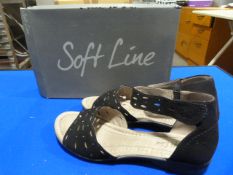 *Soft Line Size: 6.5 Black Shoes