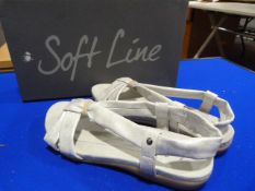 *Soft Line Size: 4 White & Silver Shoes