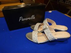 *Pavarella Size: 5 Silver Shoes