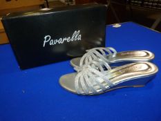 *Pavarella Size: 8 Silver Shoes