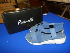 *Pavarella Size: 7 Navy Shoes