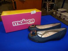 *Moleca Size: 3 Navy Shoes