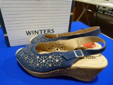*Winters Size: 8 Blue Shoes