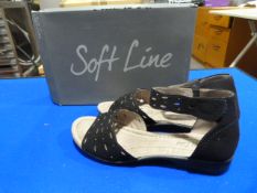 *Soft Line Size: 4 Black Shoes