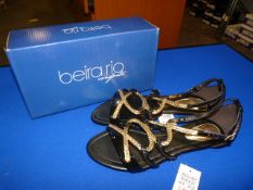 *Beira Rio Size: 4 Black Shoes