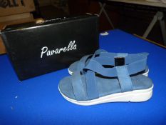 *Pavarella Size: 7 Navy Shoes