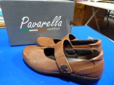 *Pavarella Size: 39 Tan Shoes