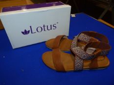 *Lotus Size: 6 Tan Shoes