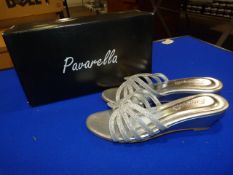*Pavarella Size: 6 Silver Shoes