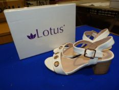 *Lotus Size: 5 White Shoes