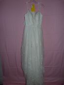 *Chole Size: 8 Ivory Wedding Dress