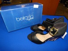 *Beira Rio Size: 7 Black Shoes