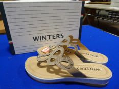 *Winters Size: 5 Shoes