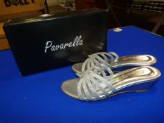 *Pavarella Size: 6 Silver Shoes