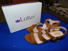 *Lotus Size: 4 Tan Shoes