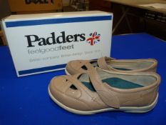 *Padders Size: 4 Biscuit Shoes