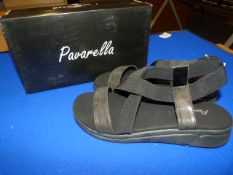 *Pavarella Size: 9 Black Shoes
