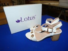 *Lotus Size: 8 White Shoes