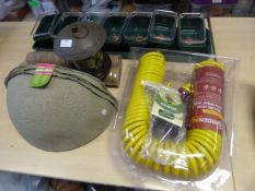 *Stainless Steel Scoop, Coil Hose with Spray Gun,