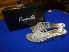 *Pavarella Size: 4 Silver Shoes