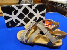 *Identity Size: 37 Pewter Shoes