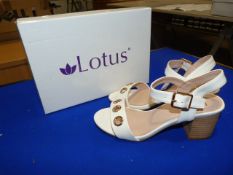 *Lotus Size: 6 White Shoes