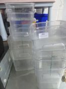 * 10 x measuring containers