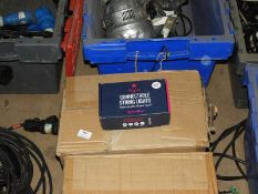 *Box Containing 20 Sets of Connectible String Lights (Warm White)