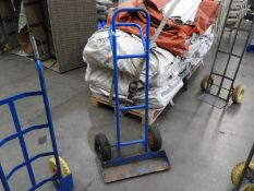 *Tubular Chair Barrow with Pneumatic Wheels (One Wheel AF)