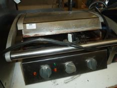 * Roband contact grill cooking area 370w x 280d