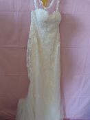 *Ladybird Size: 40 Ivory Wedding Dress