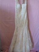 *Ivory Wedding Dress