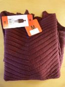 *Philosophy Size: M Burgundy Top