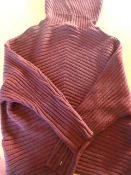 *Philosophy Size: M Burgundy Top