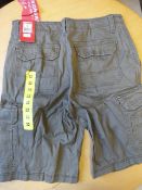 *Union Bay Flex Waist Size: 32 Brown Cargo Shorts
