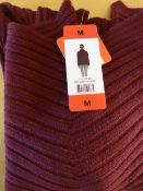 *Philosophy Size: M Burgundy Top