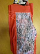 *Under Armour Size: M Pink Leggings