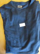 *32° Heat Size: S Navy Top