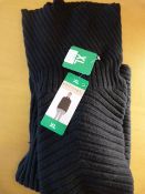 *Philosophy Size: XL Black Top