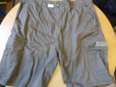 *Union Bay Size: 40 Brown Cargo Shorts