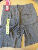 *Union Bay Flex Waist Size: 32 Brown Cargo Shorts