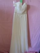 *Chloe Size:8 Ivory Wedding Dress