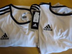 *Adidas Black & White Top Size: XXL 2pk